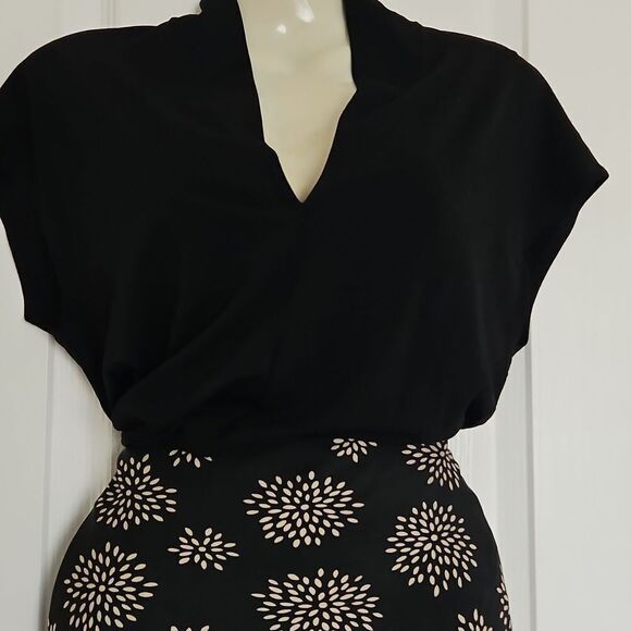 H&M Bundle 2-Piece Top & Floral Print Midi Skirt XS Black & Beige - Picture 2 of 16